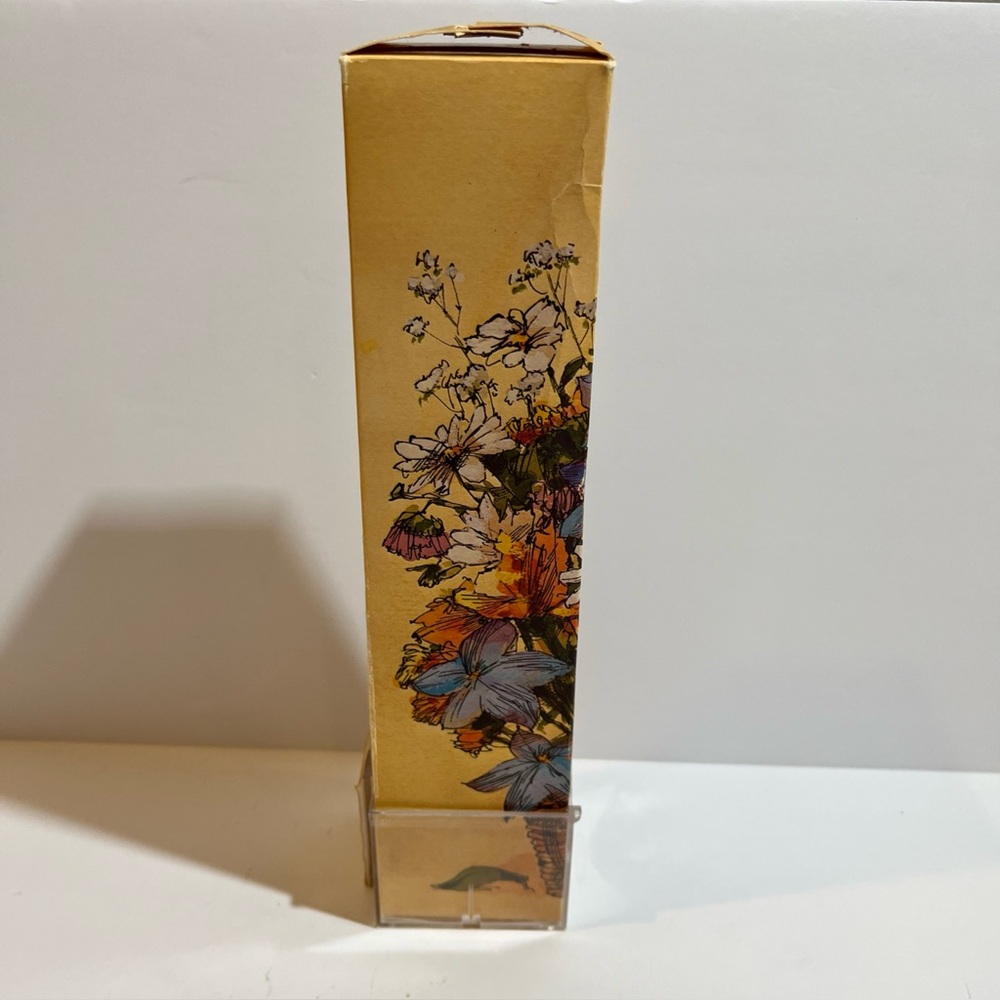 Solo Bathroom Cup Wall Mount 3.5 Oz Plastic Cup VTG  Retro OPEN Box 1970s Flower - Picture 2 of 16